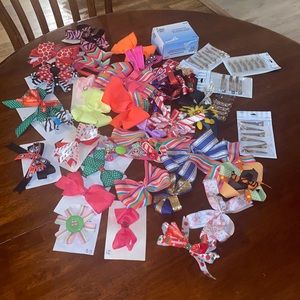 Finished and unfinished hair bows